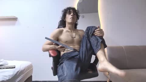 Snapshot of jackestaylor chatting on 02/11/26, 06:51 Jackes Taylor online show from 02/11/26, 06:51