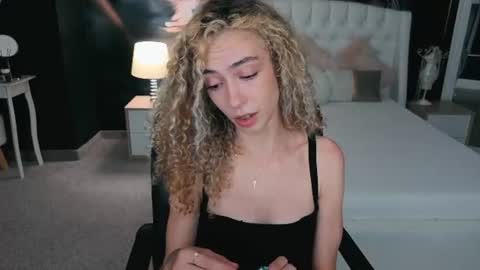 Jackie online show from 06/25/26, 04:56