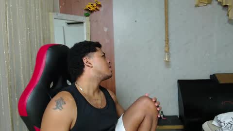 Snapshot of jackson_cr7 chatting on 04/25/26, 06:27 JAKSON online show from 04/25/26, 06:27