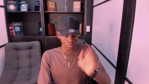 Snapshot of jacksonmuller_ chatting on 11/15/25, 12:02 Jackson online show from 11/15/25, 12:02