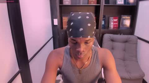 Snapshot of jacksonmuller_ chatting on 11/19/25, 01:44 Jackson online show from 11/19/25, 01:44