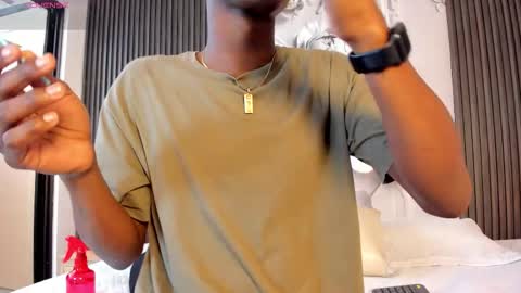 Snapshot of jacksonmuller_ chatting on 01/19/26, 02:10 Jackson online show from 01/19/26, 02:10