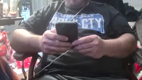 Snapshot of jacksonp41 chatting on 12/17/24, 11:38 jacksonp41 online show from 12/17/24, 11:38