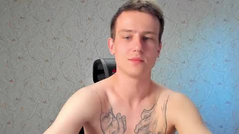 Snapshot of jacksonvox chatting on 04/20/26, 04:15 Nikolay online show from 04/20/26, 04:15