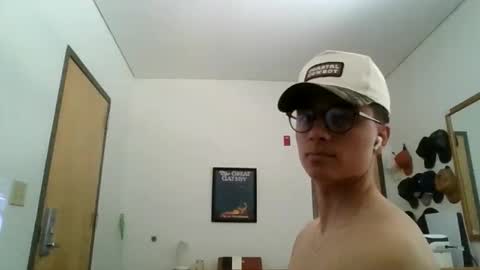 Snapshot of jackstrongof chatting on 05/24/26, 07:08 ImZacharyTyler online show from 05/24/26, 07:08
