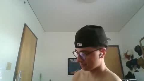 Snapshot of jackstrongof chatting on 05/28/26, 11:57 ImZacharyTyler online show from 05/28/26, 11:57