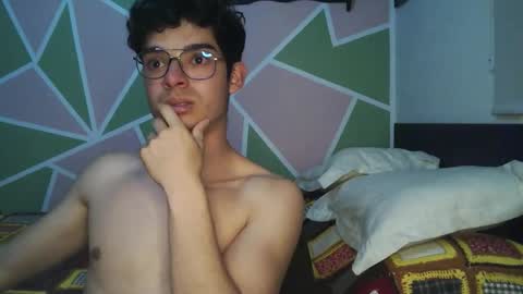 Snapshot of jacktowell_ chatting on 09/22/25, 03:52 Jack Towell online show from 09/22/25, 03:52