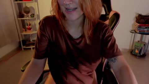 Snapshot of jacky_croft chatting on 02/03/25, 01:52 Linda Sofia help me get to 100 thumbs up online show from 02/03/25, 01:52