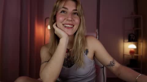 Linda Sofia help me get to 100 thumbs up online show from 02/22/26, 02:02