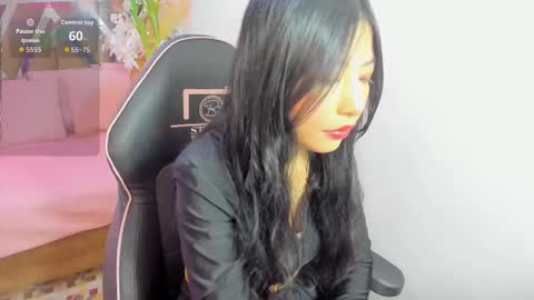 Snapshot of jackye_tay chatting on 09/22/25, 11:45 JACKYE online show from 09/22/25, 11:45