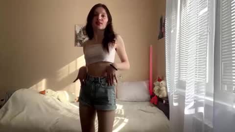 Lillian online show from 03/29/26, 06:13