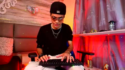 Snapshot of jacob_blackwell chatting on 10/06/25, 08:28 jacob_blackwell online show from 10/06/25, 08:28