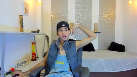 Snapshot of jacob_blackwell chatting on 11/10/25, 07:57 jacob_blackwell online show from 11/10/25, 07:57