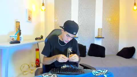 Snapshot of jacob_blackwell chatting on 11/18/25, 07:29 jacob_blackwell online show from 11/18/25, 07:29