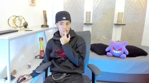 Snapshot of jacob_blackwell chatting on 12/14/25, 07:29 jacob_blackwell online show from 12/14/25, 07:29