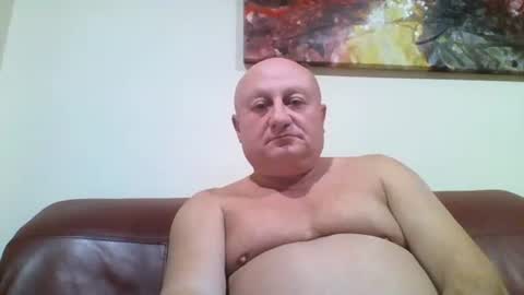 Snapshot of jacob_bron chatting on 10/06/25, 12:19 jacob_bron online show from 10/06/25, 12:19