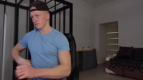 Snapshot of jacob_devon chatting on 03/10/25, 01:43 JACOB DEVON online show from 03/10/25, 01:43