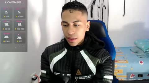 Snapshot of jacob_wolf_xxx chatting on 09/20/25, 04:46 jacob online show from 09/20/25, 04:46