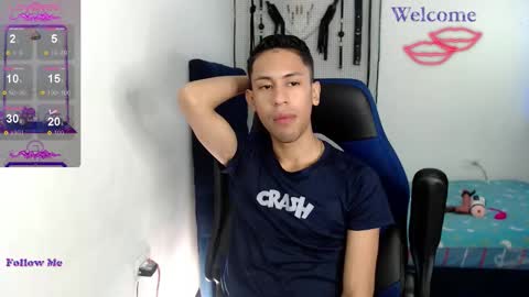 Snapshot of jacob_wolf_xxx chatting on 10/31/25, 05:19 jacob online show from 10/31/25, 05:19