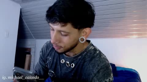 Michael Caicedo online show from 04/20/26, 04:26