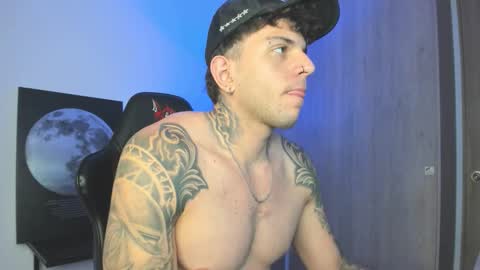 Snapshot of jacobb116 chatting on 10/31/25, 12:22 jacobb116 online show from 10/31/25, 12:22