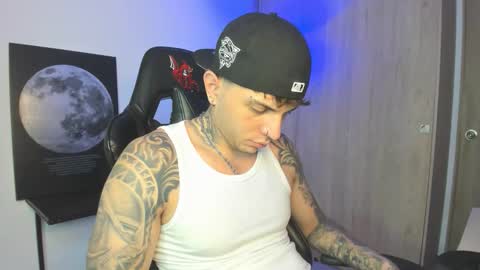 Snapshot of jacobb116 chatting on 11/07/25, 01:27 jacobb116 online show from 11/07/25, 01:27