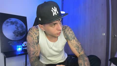 Snapshot of jacobb116 chatting on 11/20/25, 01:17 jacobb116 online show from 11/20/25, 01:17