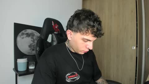 Snapshot of jacobb116 chatting on 11/27/25, 01:18 jacobb116 online show from 11/27/25, 01:18