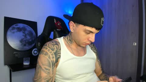 Snapshot of jacobb116 chatting on 12/04/25, 01:15 jacobb116 online show from 12/04/25, 01:15