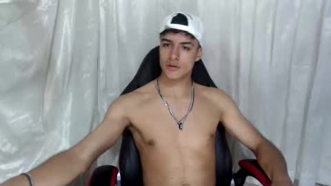 Jacobbakerr online show from 11/19/25, 04:34