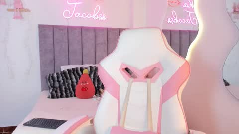 JACOBSS online show from 11/18/25, 10:14