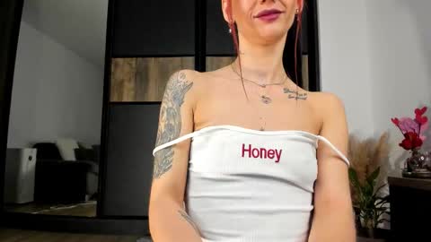 Jacqueline online show from 02/04/26, 03:12