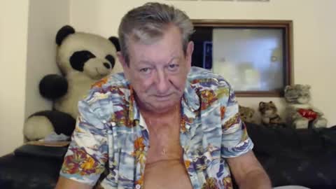 Snapshot of jacques_de_france chatting on 05/05/26, 04:31 Jacques online show from 05/05/26, 04:31