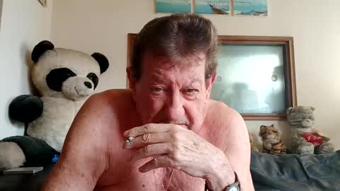 Snapshot of jacques_de_france chatting on 06/07/26, 02:54 Jacques online show from 06/07/26, 02:54