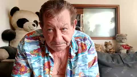 Snapshot of jacques_de_france chatting on 06/10/26, 04:06 Jacques online show from 06/10/26, 04:06