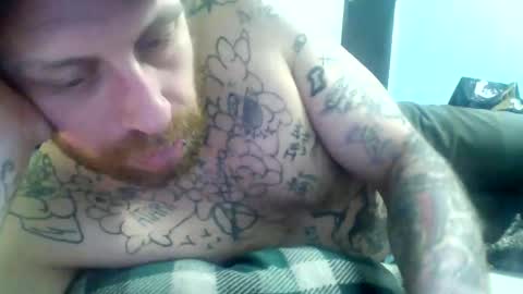 Snapshot of jacquestrap90 chatting on 02/16/25, 05:48 vincentlove online show from 02/16/25, 05:48