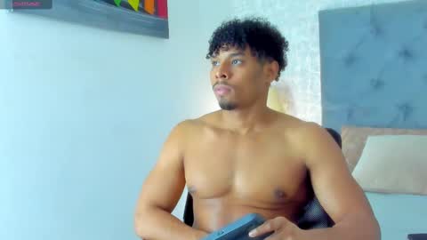 Snapshot of jacub_micke chatting on 03/08/25, 12:55 Jacub online show from 03/08/25, 12:55