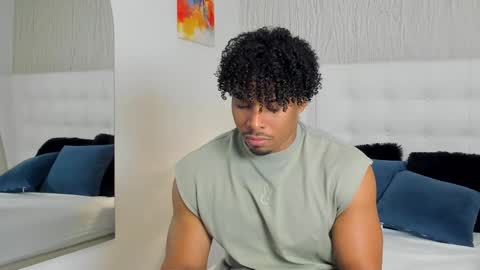 Snapshot of jacub_micke chatting on 09/17/25, 12:23 Jacub online show from 09/17/25, 12:23