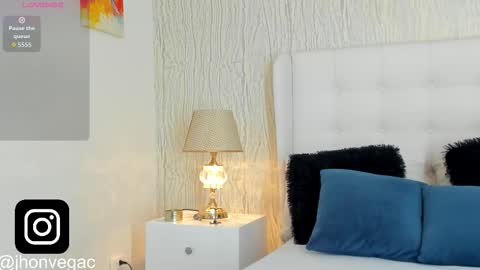 Snapshot of jacub_micke chatting on 10/15/25, 01:06 Jacub online show from 10/15/25, 01:06