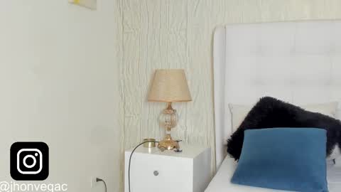 Snapshot of jacub_micke chatting on 10/28/25, 02:04 Jacub online show from 10/28/25, 02:04