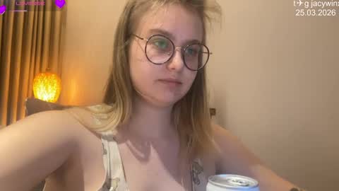 Snapshot of jacywinslat chatting on 03/25/26, 12:00 jacywinslat online show from 03/25/26, 12:00