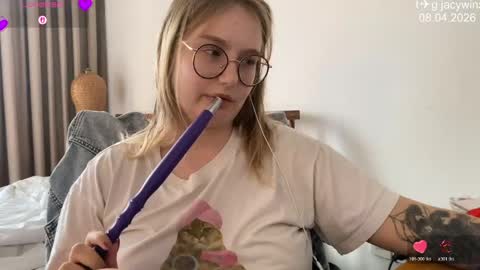 Snapshot of jacywinslat chatting on 04/08/26, 10:48 jacywinslat online show from 04/08/26, 10:48