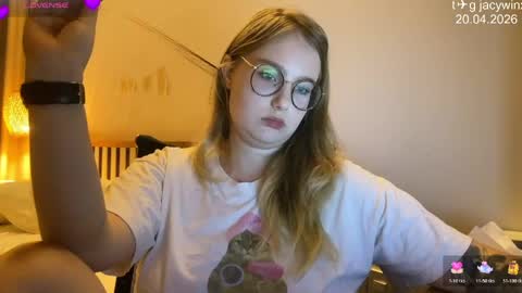 Snapshot of jacywinslat chatting on 04/20/26, 11:57 jacywinslat online show from 04/20/26, 11:57