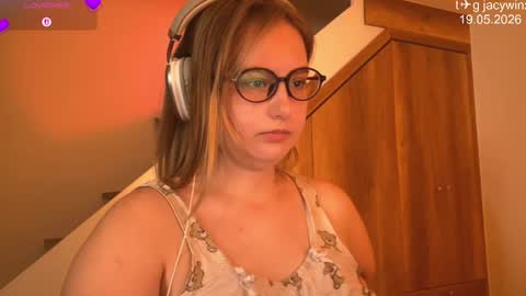 Snapshot of jacywinslat chatting on 05/19/26, 06:42 jacywinslat online show from 05/19/26, 06:42