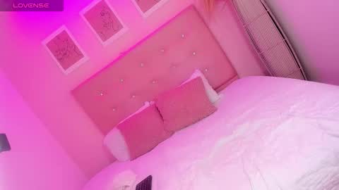 Vanniall online show from 02/10/26, 02:32