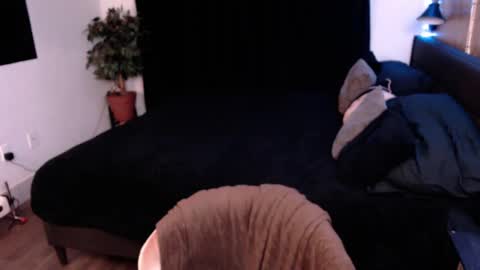 Snapshot of jade1677 chatting on 09/29/25, 01:55 Jade online show from 09/29/25, 01:55