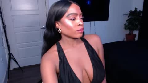 Jade online show from 11/30/25, 09:08