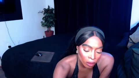 Jade online show from 12/17/25, 10:43