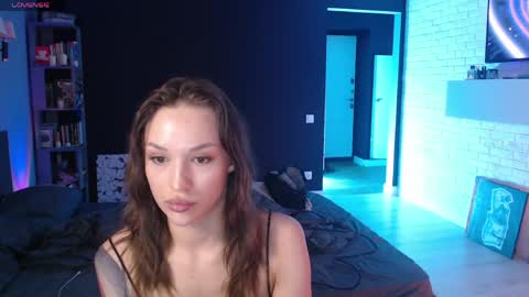 Jade online show from 05/17/26, 05:09