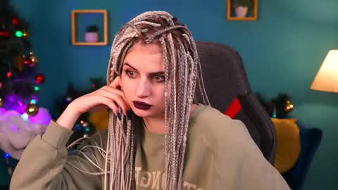 Snapshot of jade_castle chatting on 12/15/24, 07:24 jade_castle online show from 12/15/24, 07:24